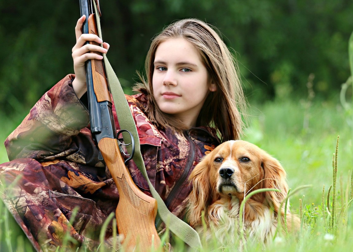 hunter-1503082_1280
